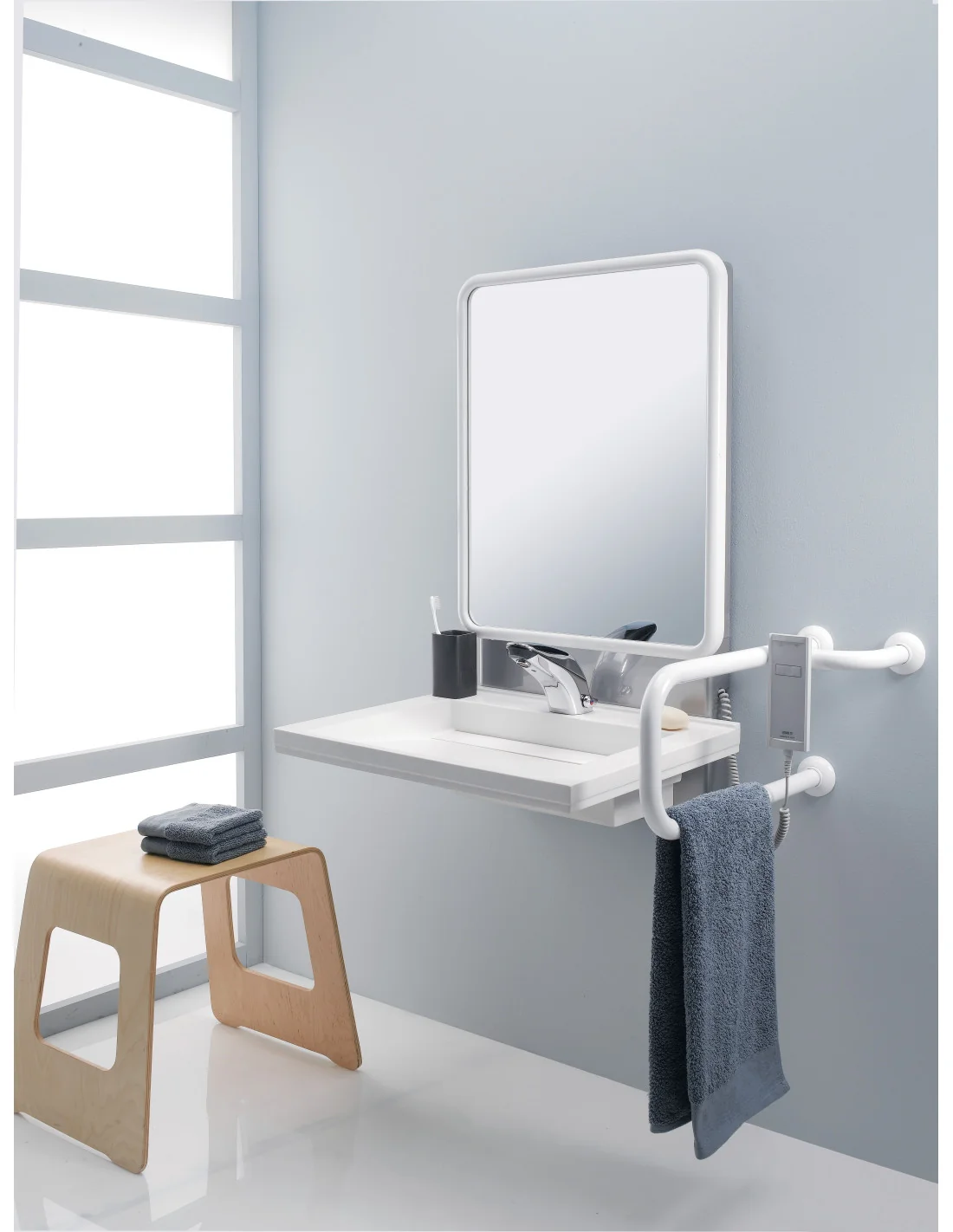 Electric adjustable washbasin support